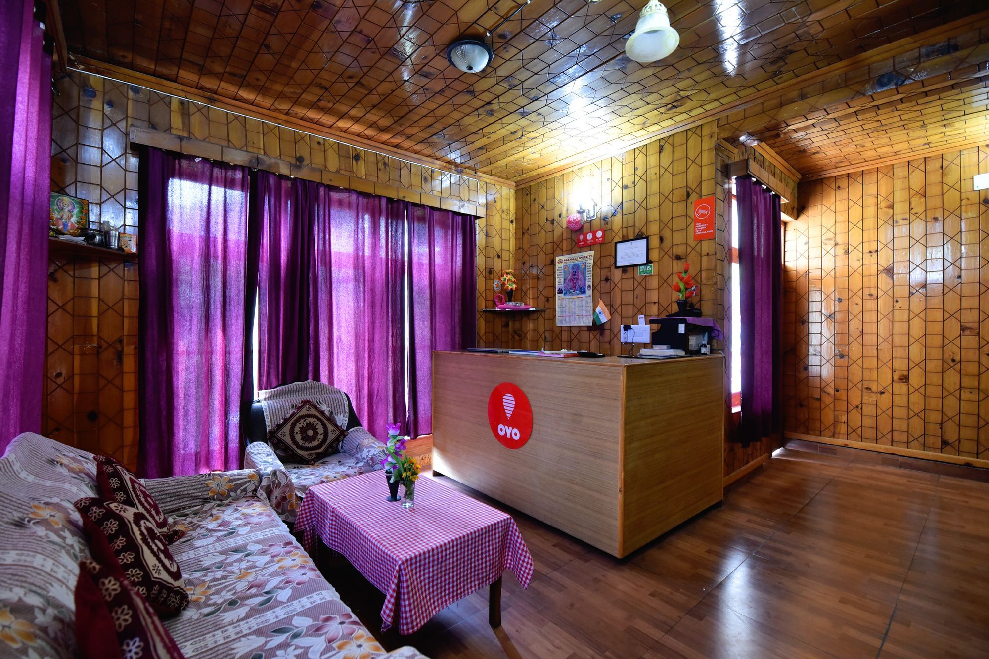 Oyo 13232 Red Rose Cottage Manāli Exterior foto